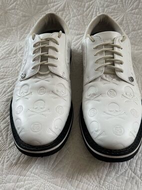 G/Fore Men's Debossed Skull
Gallivanter Golf Sneakers
White with Onyx Size 10.5
